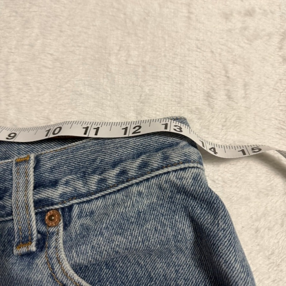 Levi's 550 Denim Shorts Women 8 Blue Distressed High Rise Raw Hem Cut Off Summer - Picture 3 of 5